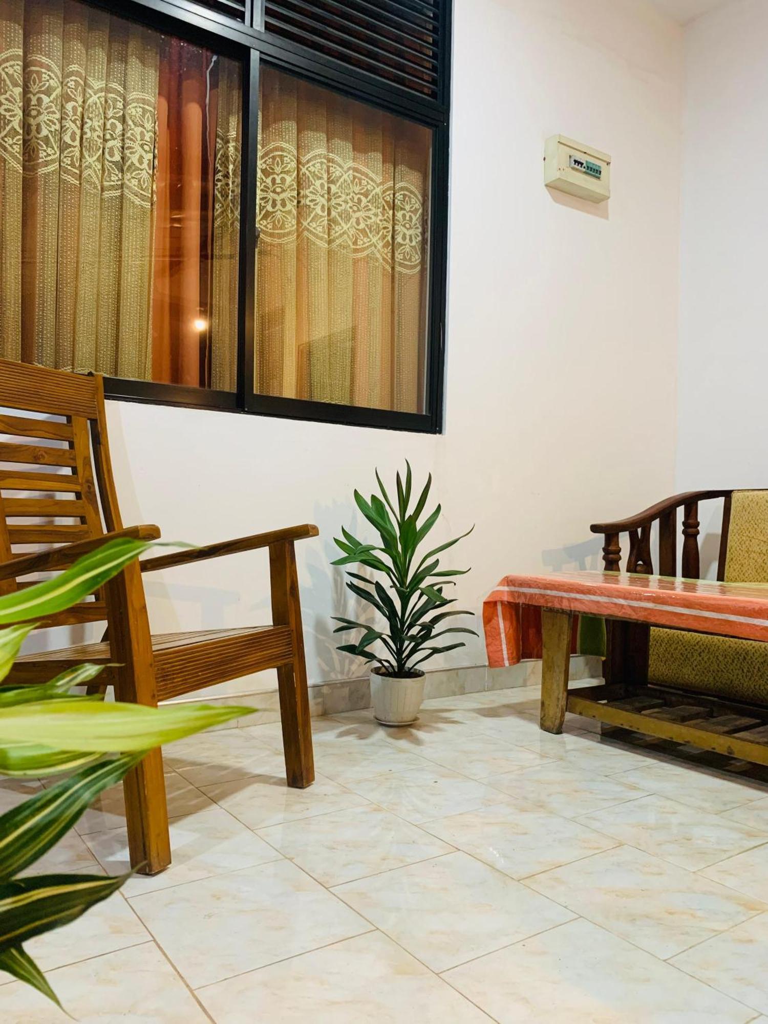 Meditation Monastery Stay Ella Ngoại thất bức ảnh
